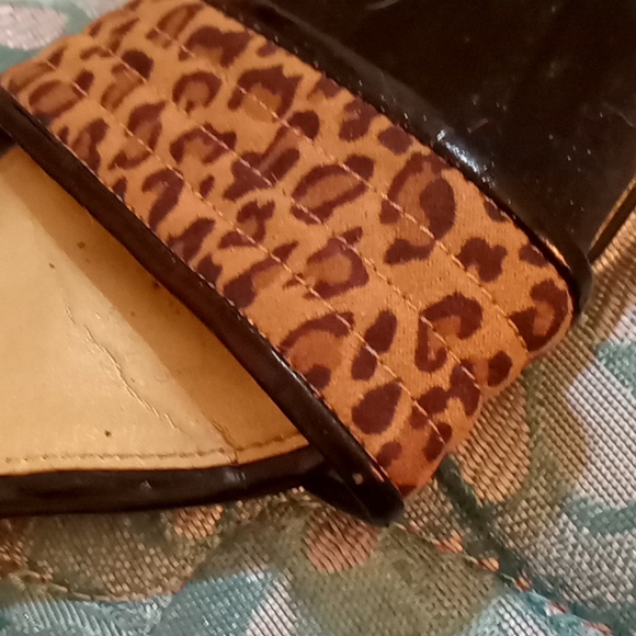 sandals - Picture 4 of 5